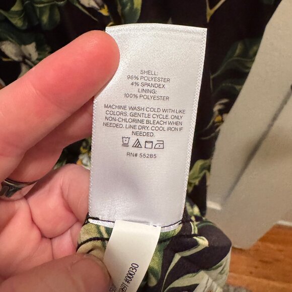 Express – Floral Square-Neck Spaghetti-strap Tie-Shoulder Ruched Tiered Maxi, XL - Picture 8 of 8